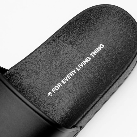 NWOT Felt Everyday Slides in Black Size:44 - Picture 3 of 5